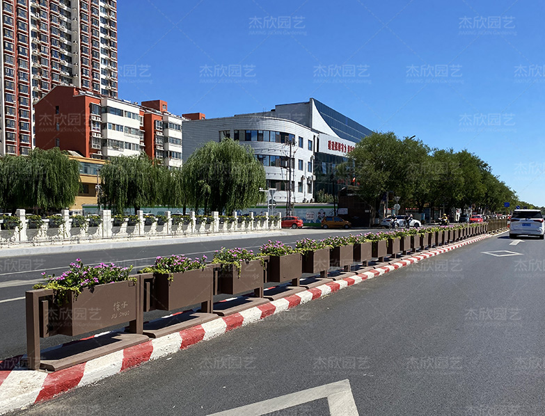 未來(lái)之城不銹鋼道路花箱護(hù)欄城市定制款