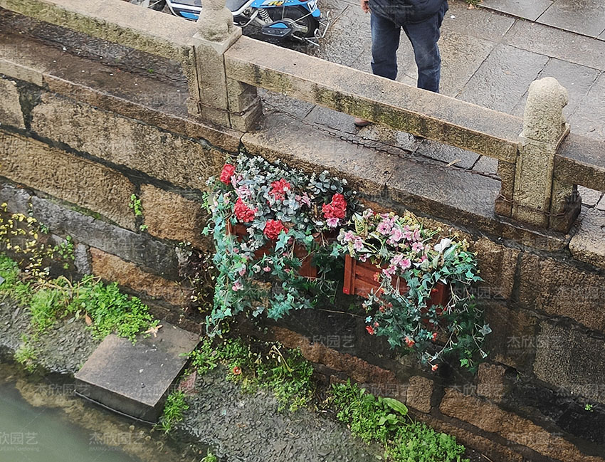 懸掛花箱鋁合金花箱定制花箱