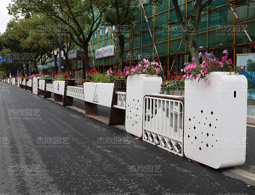 不銹鋼花箱道路隔離花箱浙江案例